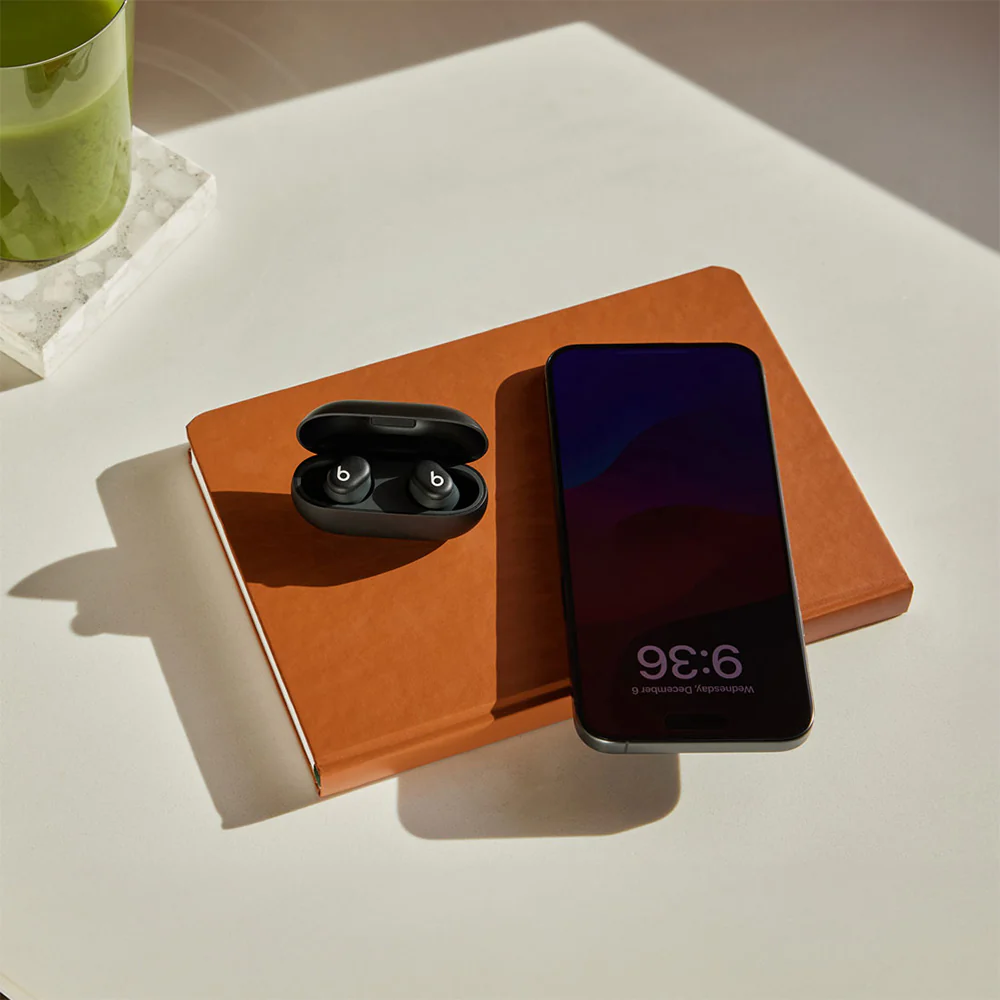 Beats Solo Buds MUVW3ZM/A True Wireless Earbuds - Matte Black - Image 10
