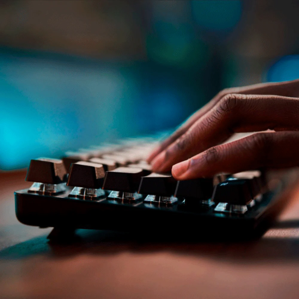 Logitech G413 TKL SE Tactile Switch Wired Gaming Keyboard English & Arabic - Image 9